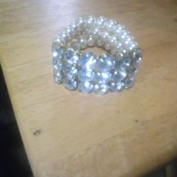 Clear Rhinestone And Pearl Stretch Bracelet