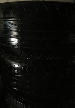 17” 215/40R17 2 used tires