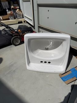 White Porcelain Bathroom Sink