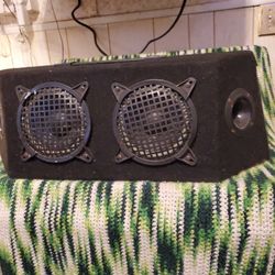 Use Speakers And Box 4 And Half Inch Speakers 