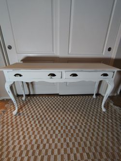 Gorgeous Shabby Chic French Provincial Distressed White Sofa Table