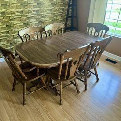 Dining Kitchen Table With Leaf and 6 Chairs
