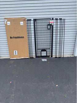 $50 #1496 (55” Tall x 29-40” wide) extra tall safety gate for toddler cat or dog ** Extra cat door**
