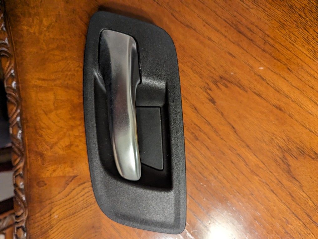 Chrysler 300 Inner Driver Side Door Handle 