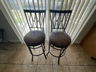 Barstool swivel chairs