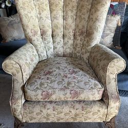 Vintage Queen Anne style Chair