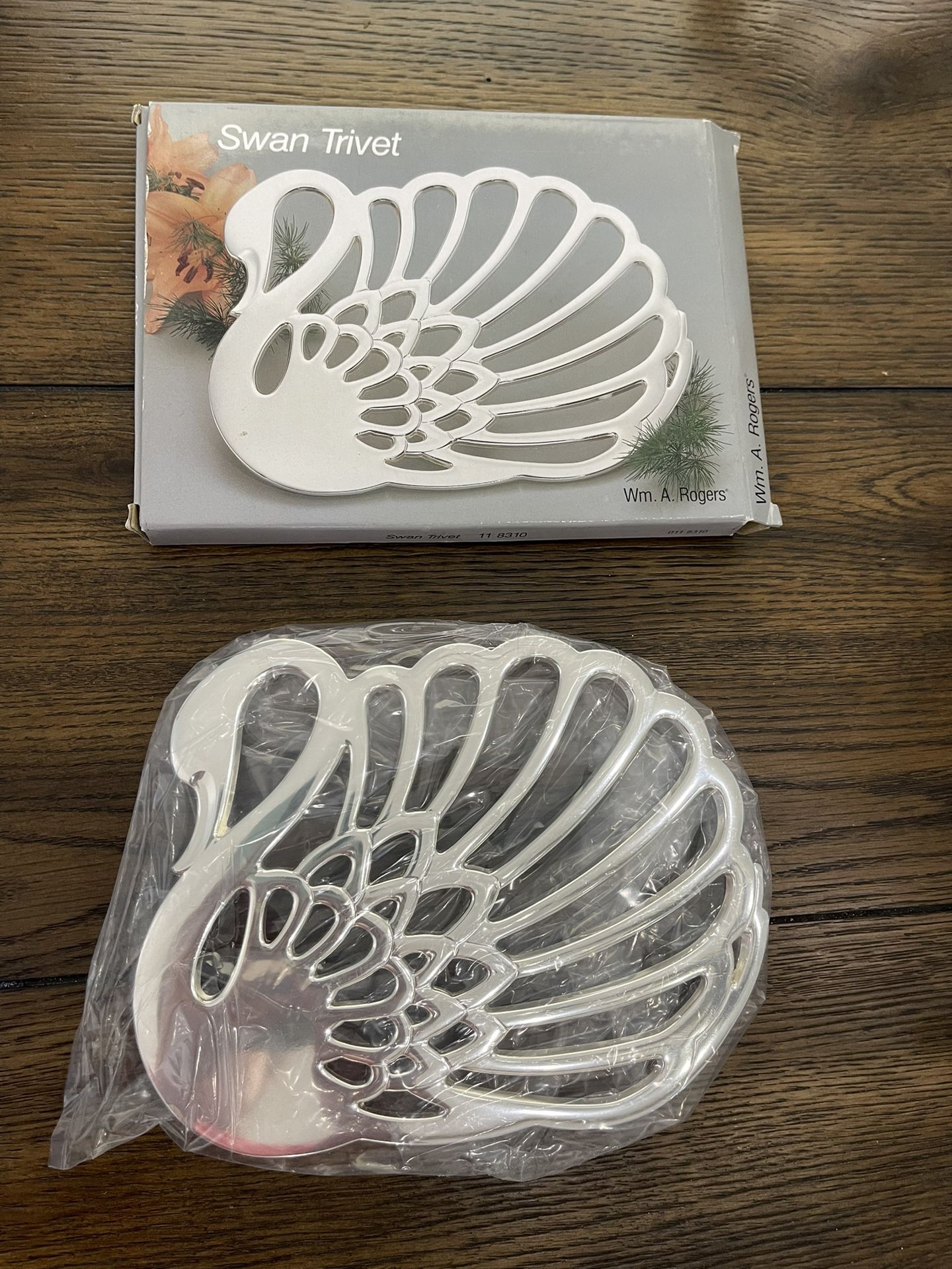 Swan Trivet New In Box