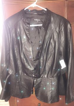 Women’s black leather jacket size 1X