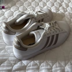 Adidas Tennis Shoes