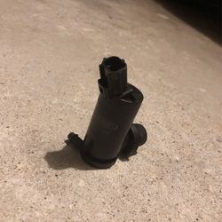 Freightliner M2 Windshield Washer Pump