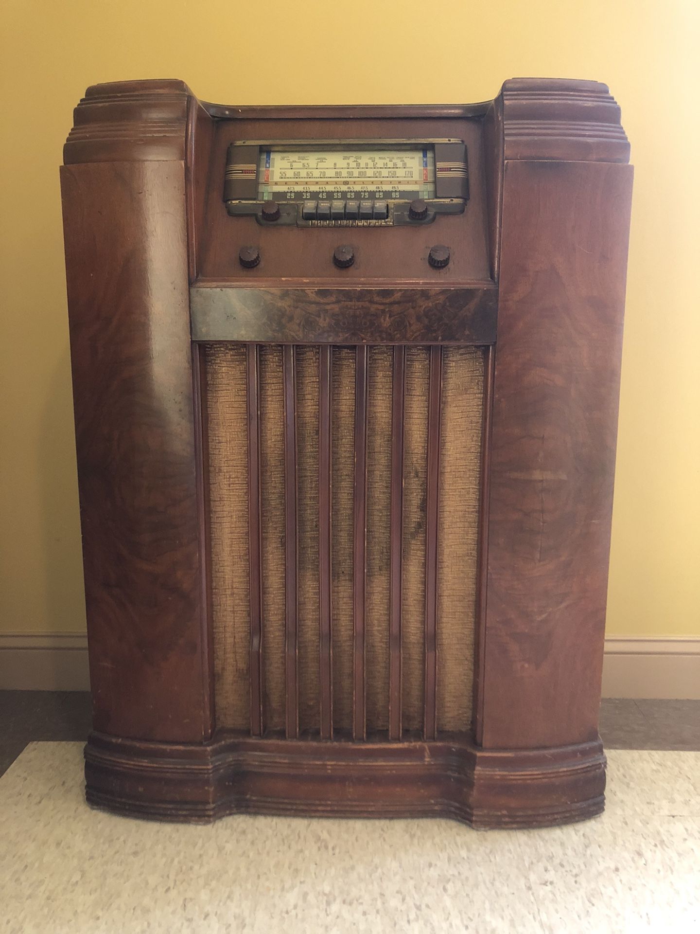 Old General Electric Radio