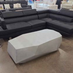 Plaza Modern Sectional