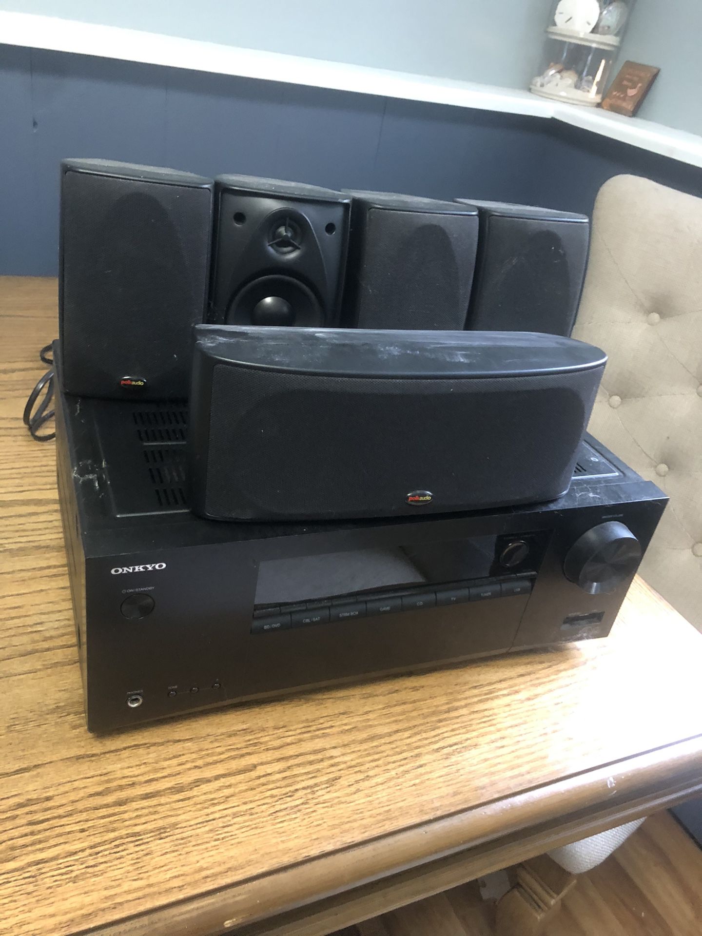 Onkyo Receiver & Surround sound speakers