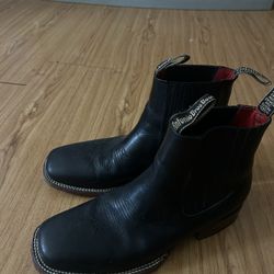 Black Boots