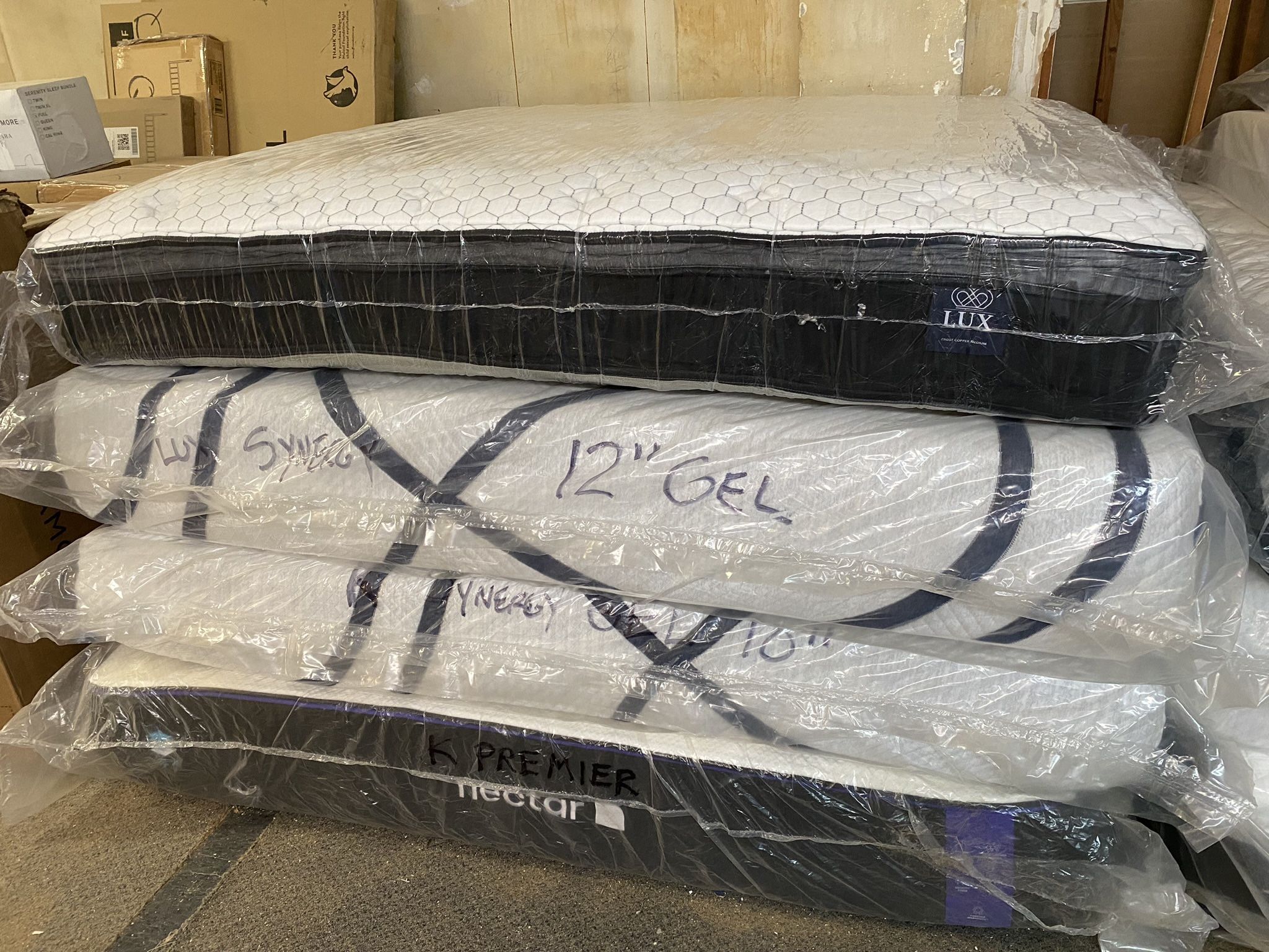 King & Queen Mattresses Nectar Puffy