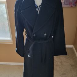 A Marciano Womans Small Laine, Cachemire Long Pleated Coat