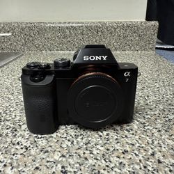 Sony A7 + 1 Battery 
