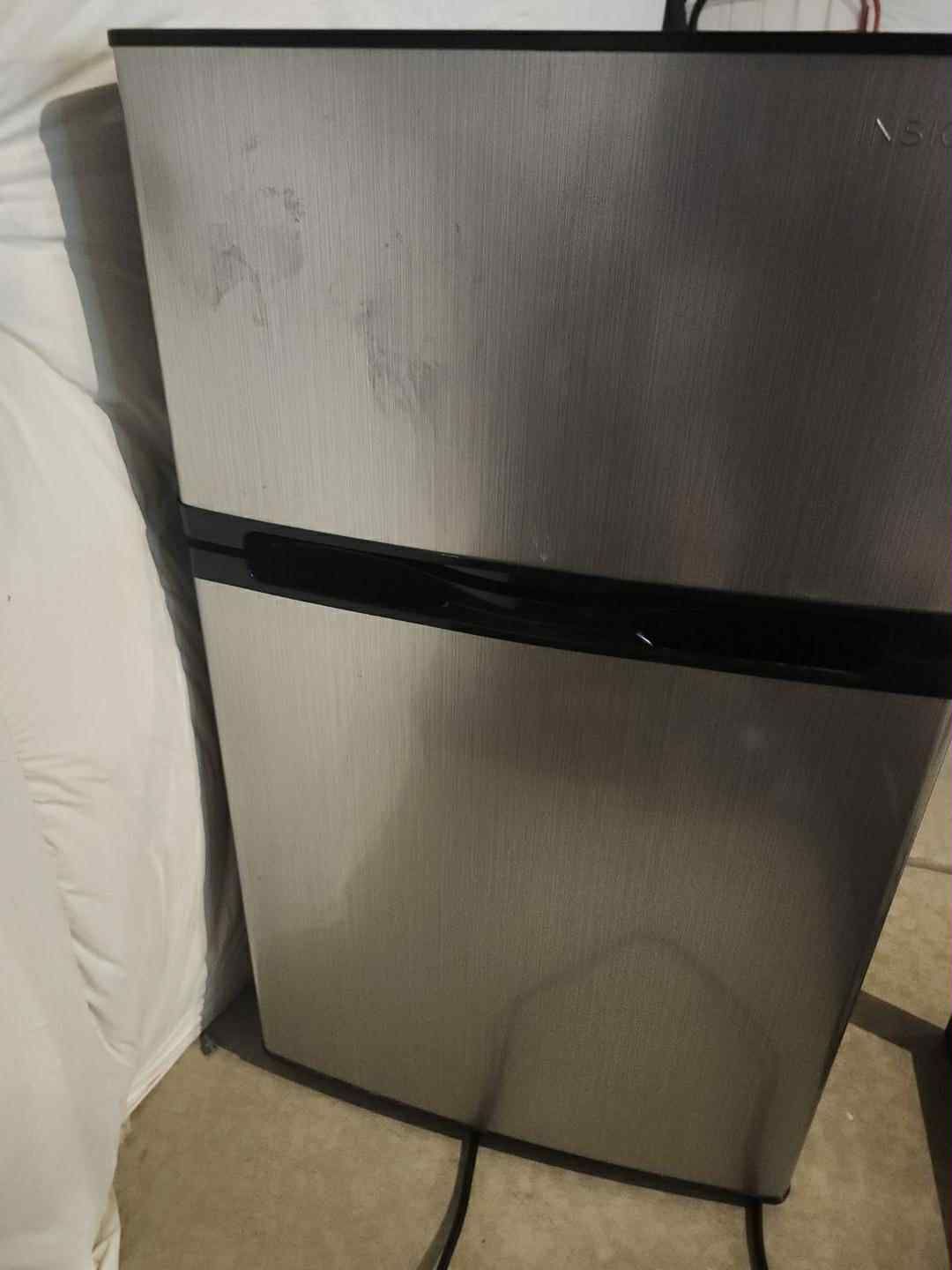 Refrigerator For Sale 100% New 80 Price Negotiable