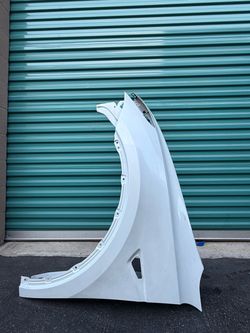Tesla Model Y 2020 2021 2022 2023 2024 Left Side Fender OEM
