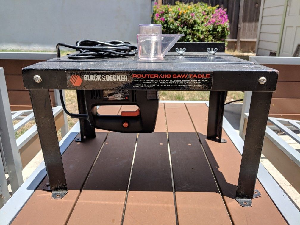 Black & Decker router / jig saw table with jigsaw