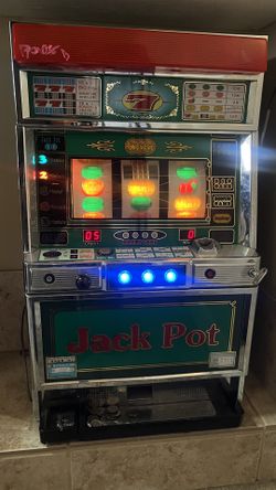 Japanese SLOT MACHINE WITH TOKENS Works Great!! Jack Pot Draw