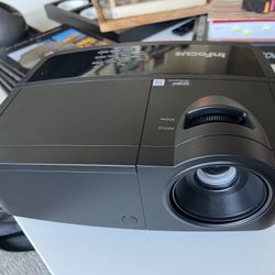 Movie/Presentation projector 