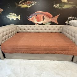 Daybed Twin with trundle