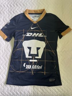 Original Nike Childs size M (9-10) Pumas Jersey