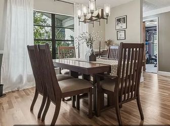 Dining room set