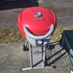 Electric Char-Broil grill.