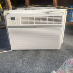 GE Window Air conditioner 