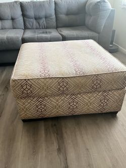 Free Ottoman
