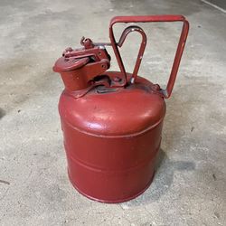 Antique/vintage Gas Can & Oil Bottle 