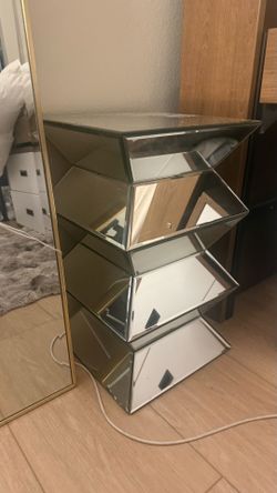 Mirrored 4 Drawer Accent Chest / Nightstand – Glam Hollywood Regency