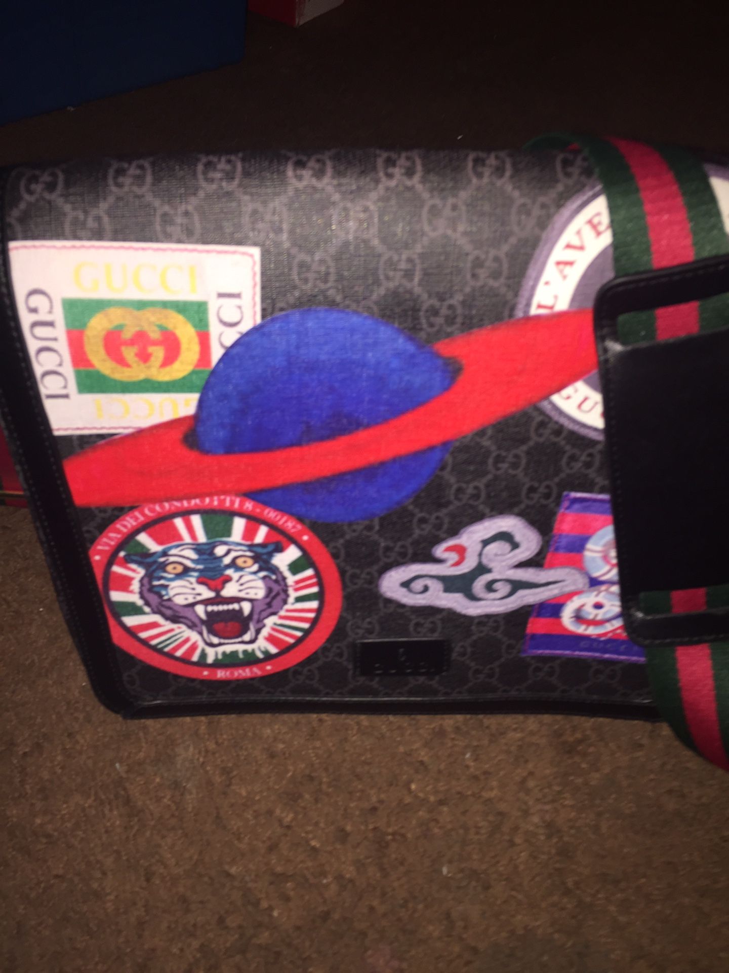 Gucci messenger bag