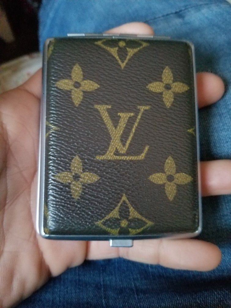 Vintage Louis Vuitton Cigarette Case for Sale in North Las Vegas