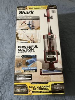 Shark Navigator Lift-Away BRAND NEW