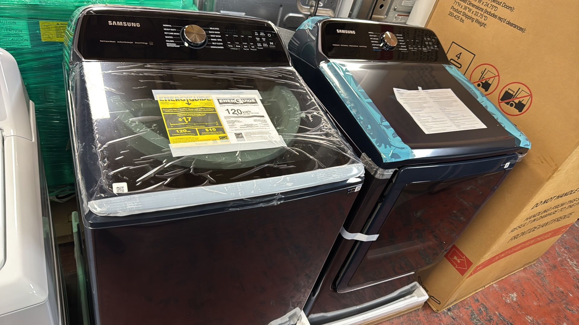 SAMSUNG WASHER AND DRYER GAS SET