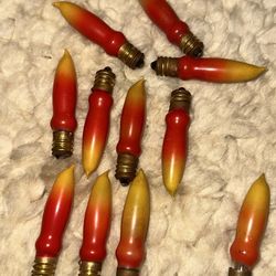 Vintage Flame Tip Christmas Light Bulbs – Red Yellow Candle Style – 12 Bulbs (Japan)
