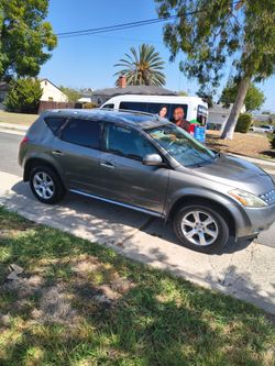 2007 Nissan Murano.  runs  excellent