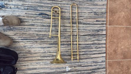 Student Trombone w/ Case – Fully Functional – Great Condition