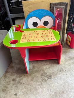 Toddler desk, barely used
