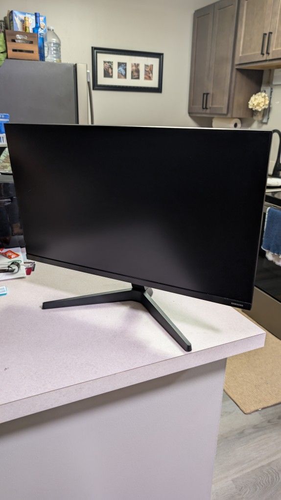 27" Samsung Computer Monitor