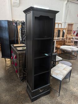 Painted mahogany wood narrow bookshelf