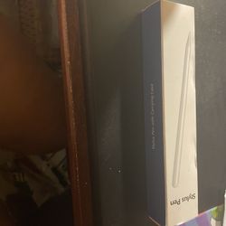 New Stylus Apple Ipad Pen  with Charger. 