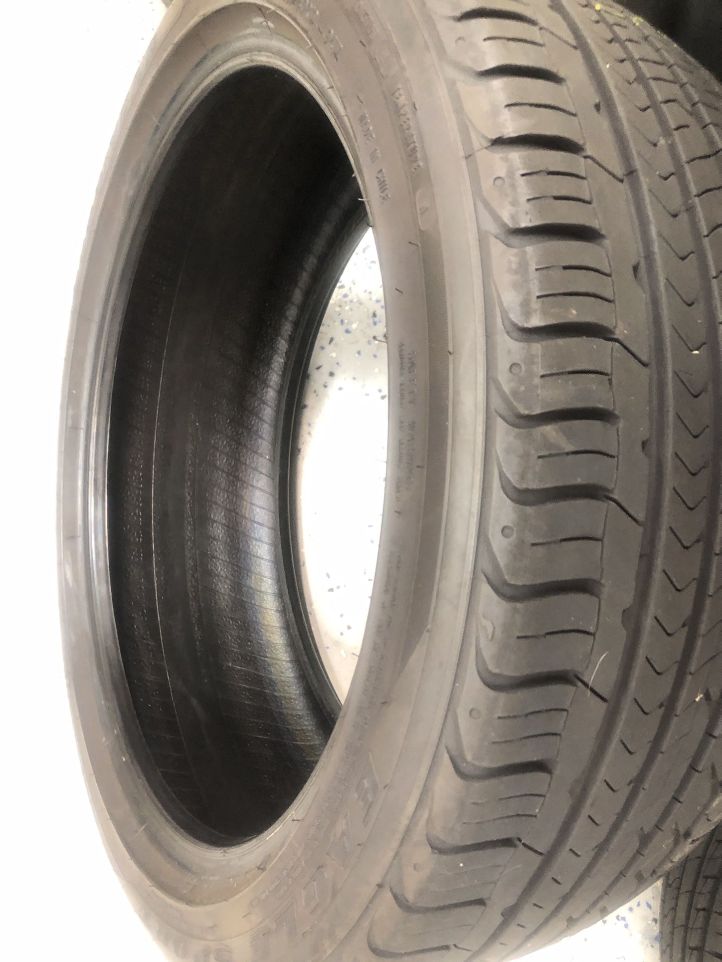 Quality Used Tire 245/40/19