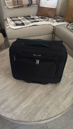 Samsonite laptop case with rollers