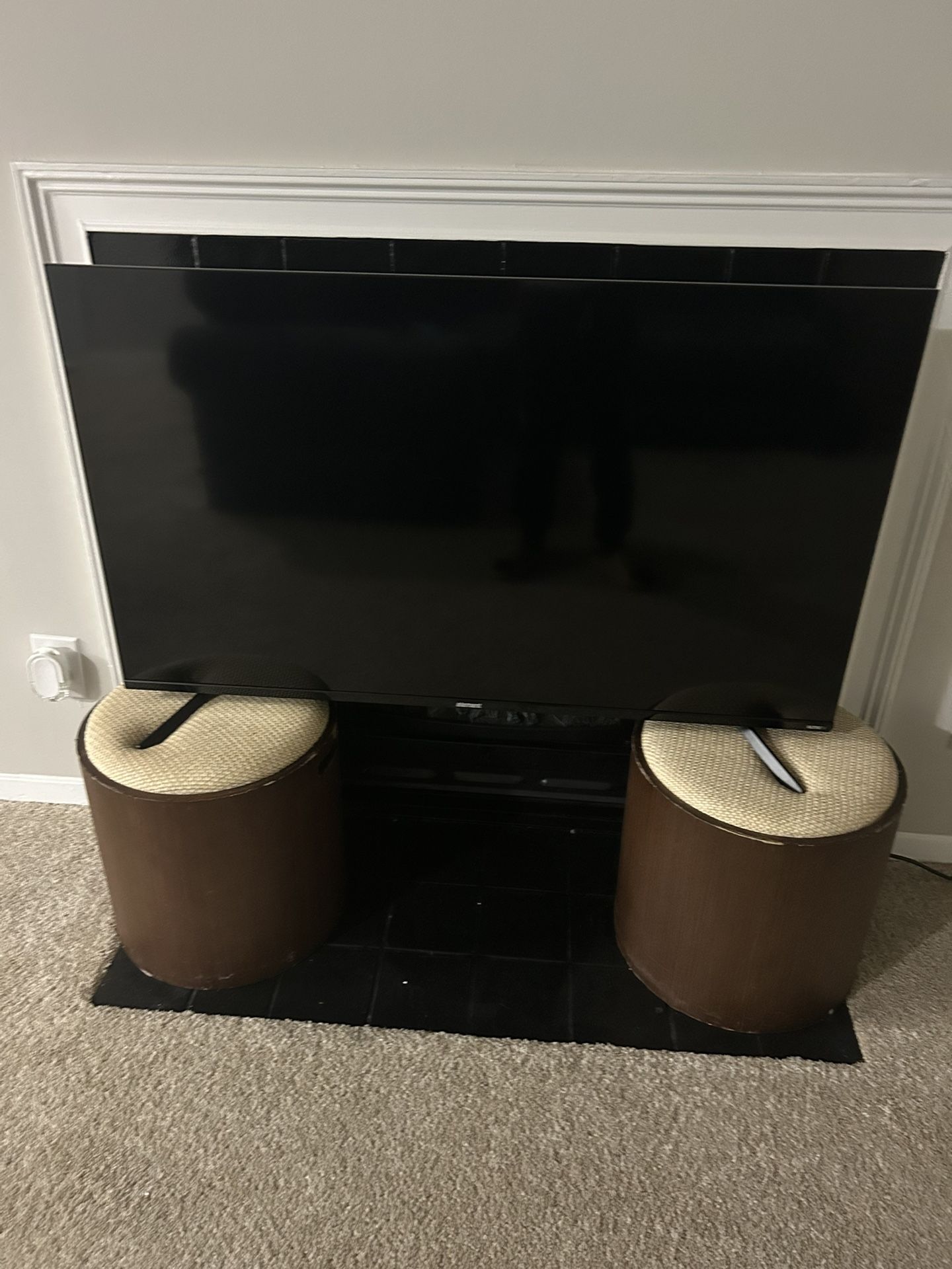 50” XUMOTV W/Alexa Remote