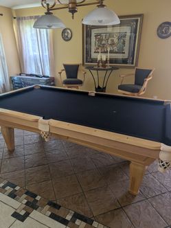 Full size pool table with accessories