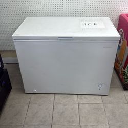 Insignia Deep Chest Freezer – Excellent Condition